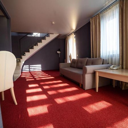 Sribni Leleky Hotel & Spa Lutsʼk Exterior foto